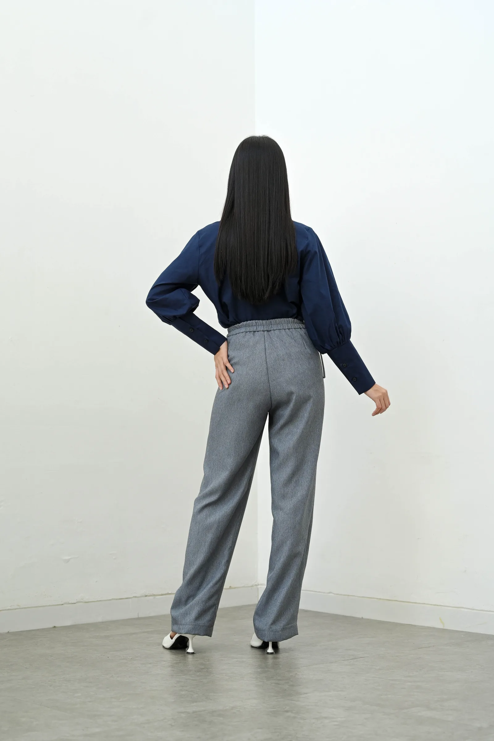 Light Grey Ilena Women Solid Pant, photo 4 of 6