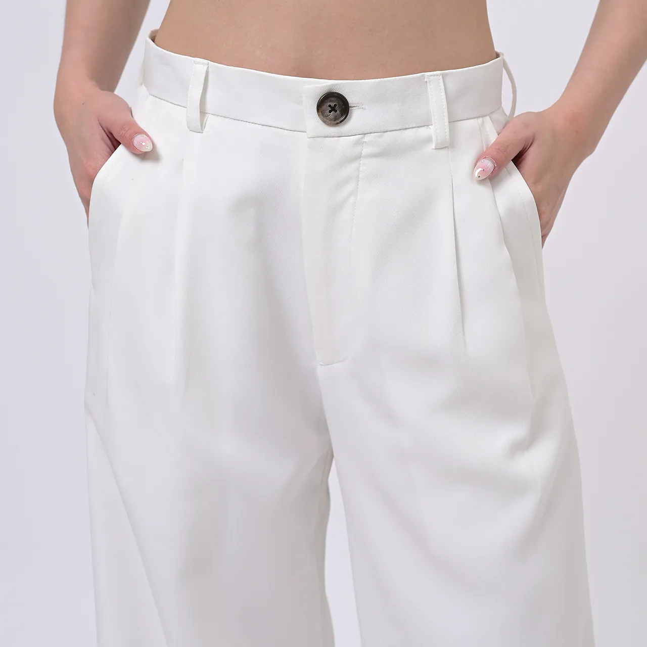 White Loose Highwaist City Pant, photo 5 of 6