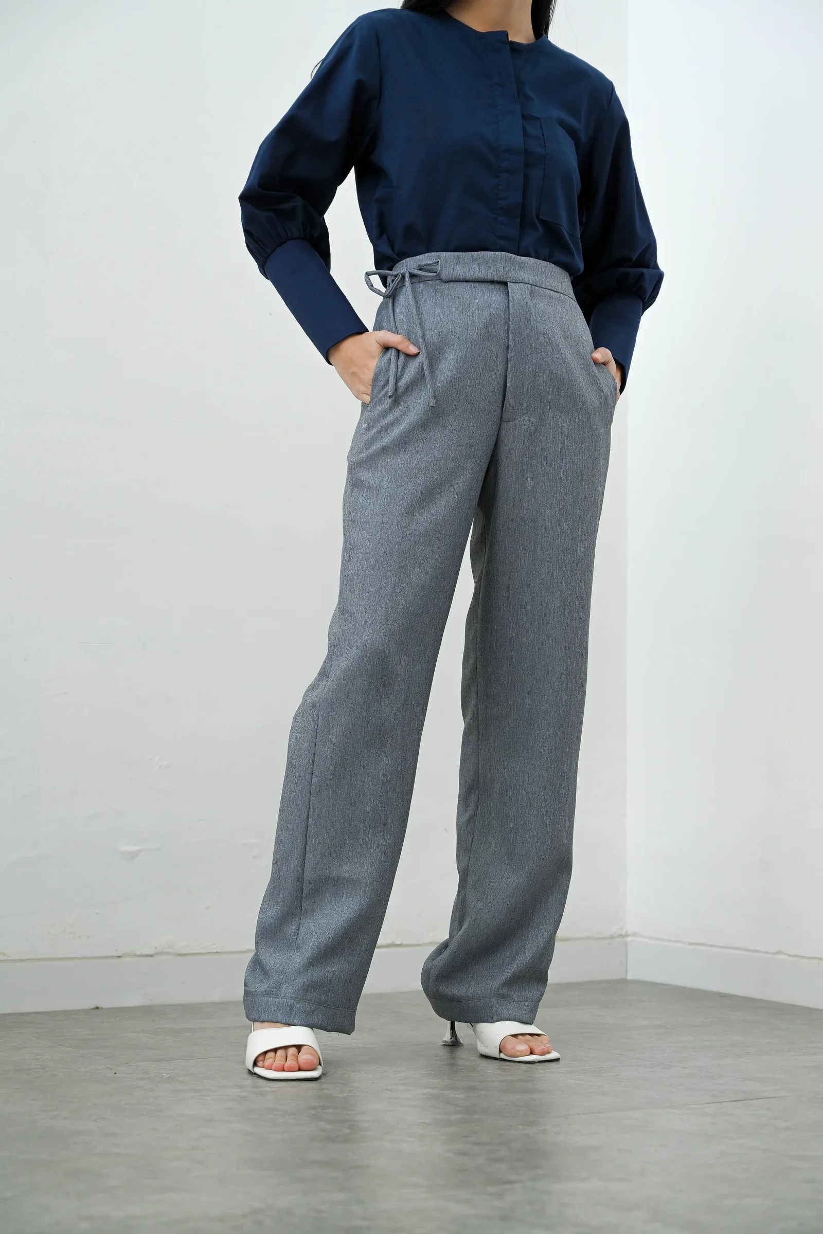 Light Grey Ilena Women Solid Pant, photo 5 of 6
