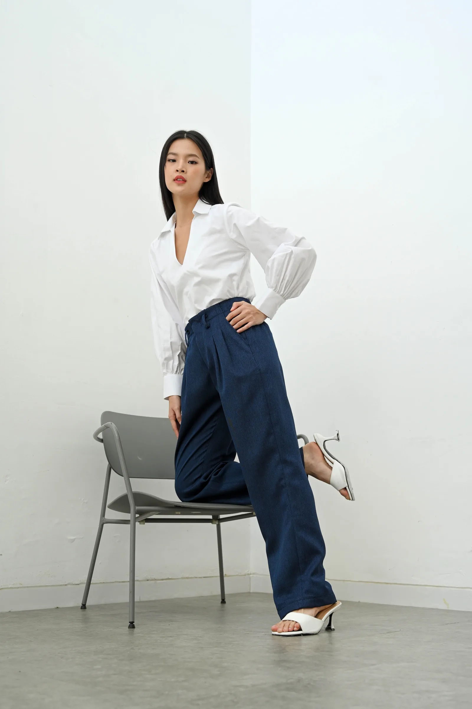 Navy Naomi Solid Pant, photo 4 of 6