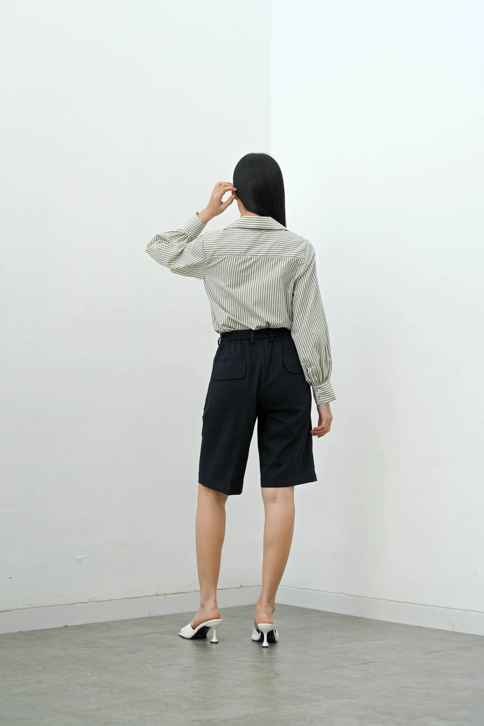 Navy Short Lily Classic Pant, photo 2 of 6