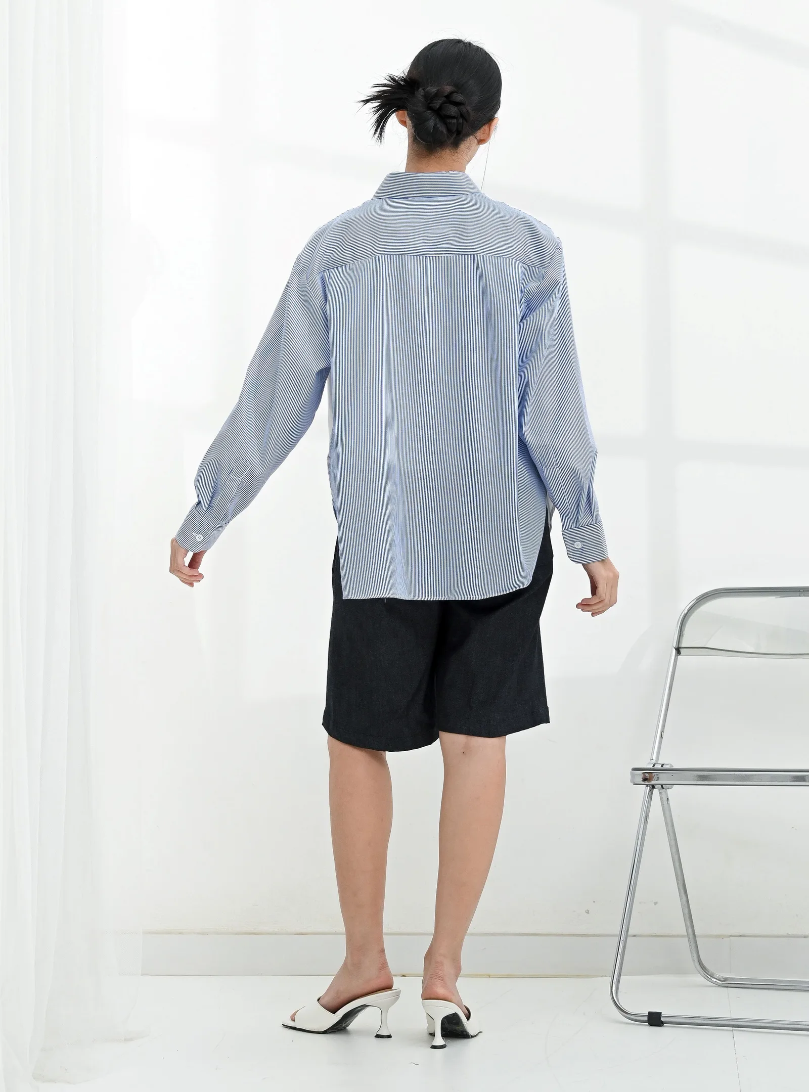 White Mela Two Tone Blue Stripe Oxford Shirt, photo 3 of 6