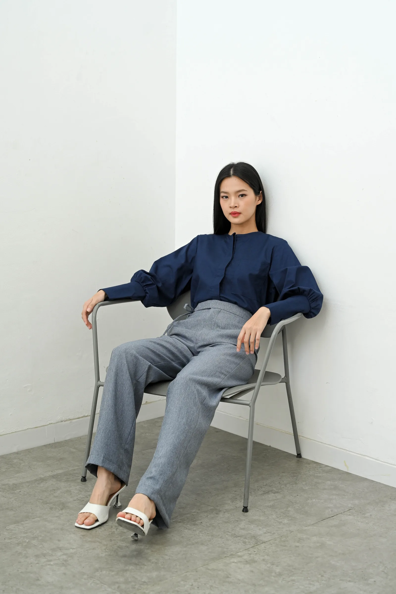 Light Grey Ilena Women Solid Pant, photo 3 of 6