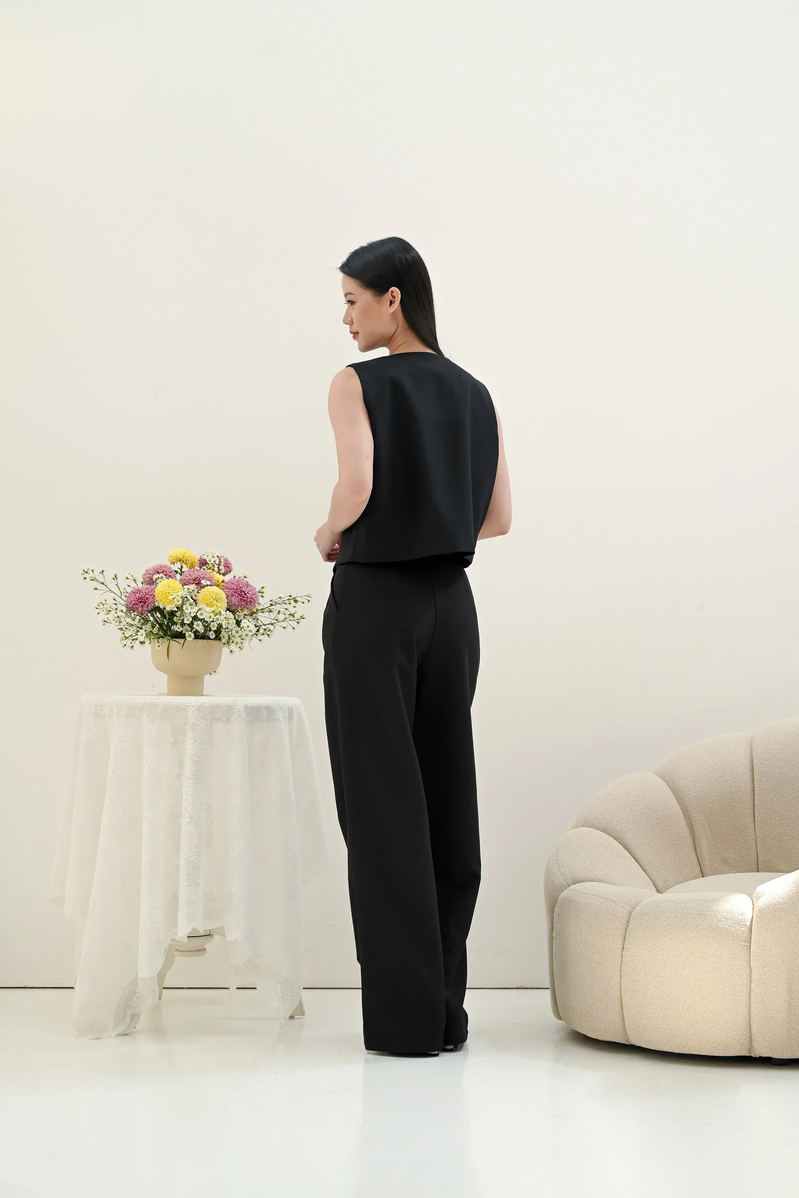 Black Elia Vest, photo 4 of 5